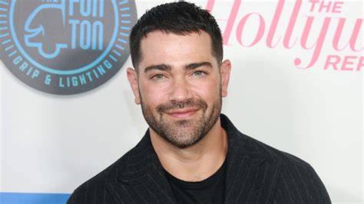 The Ups And Downs Of Jesse Metcalfe's Love Life