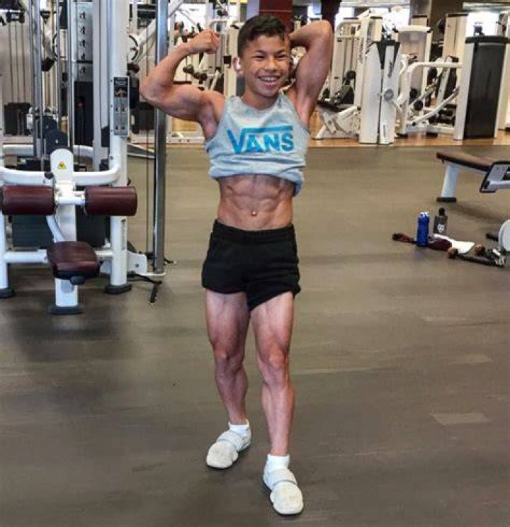 Tristyn Lee's Age: Uncovering The Details