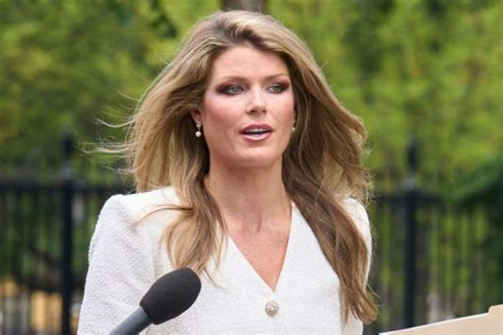 Uncover The Secrets: Jenny Howarth's Model Husband Revealed