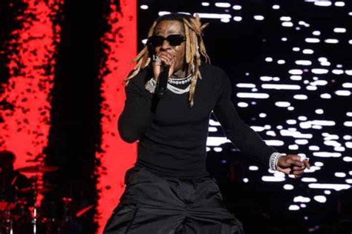 Unforgettable Lil Wayne Live: Experience The Legend's Concert