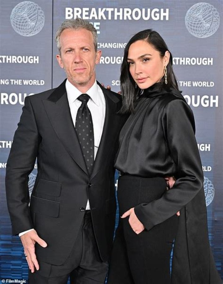 Unveiling Gal Gadot's Relationship: Secrets To A Strong And Enduring Bond
