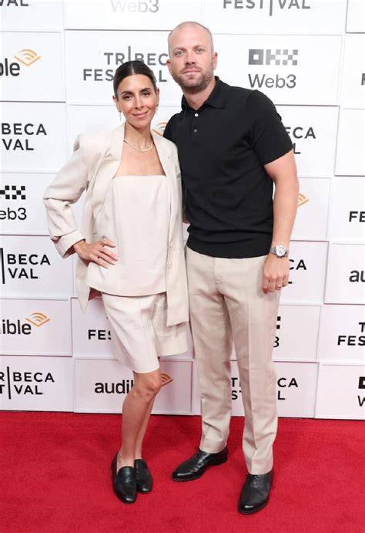 Unveiling Jamie-Lynn Sigler's Husband: A Journey Of Love And Baseball