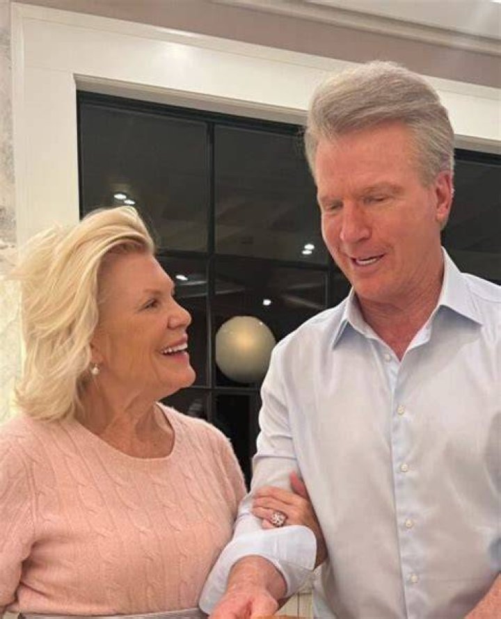 Unveiling The Enigmatic World Of Phil Simms' Wife