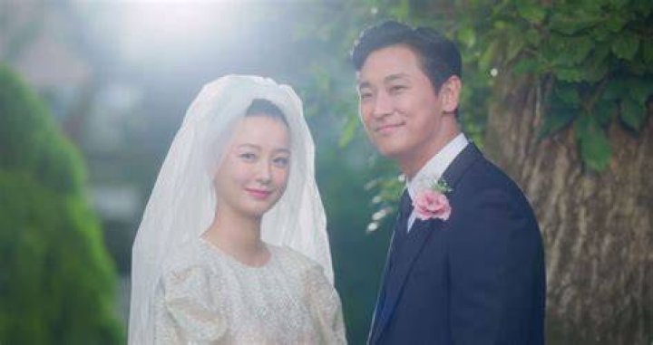 Unveiling The Marriage Journey Of Lee Je Hoon: Wife And Relationship Details