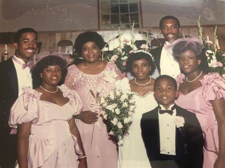 Unveiling The Secrets Of Darius Rucker's Enduring Marriage