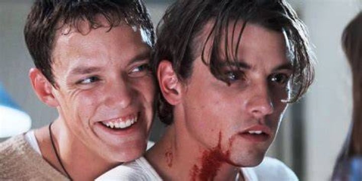 Unveiling The Secrets: Skeet Ulrich's Relationships Explored