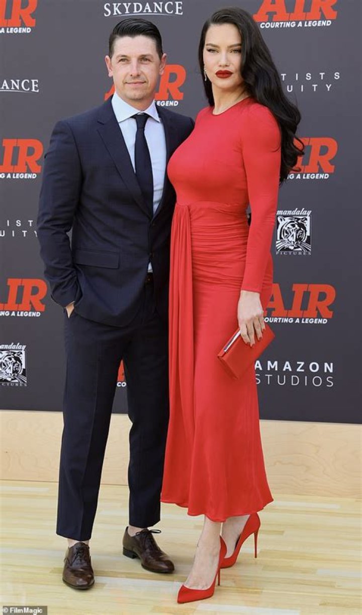 Who Is Adriana Lima's Father?