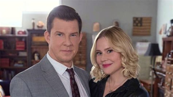 Who Is Eric Mabius' Partner? A Comprehensive Guide