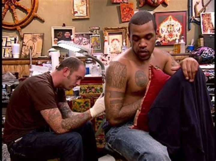 Wife, net worth, tattoos, smoking & body facts ·